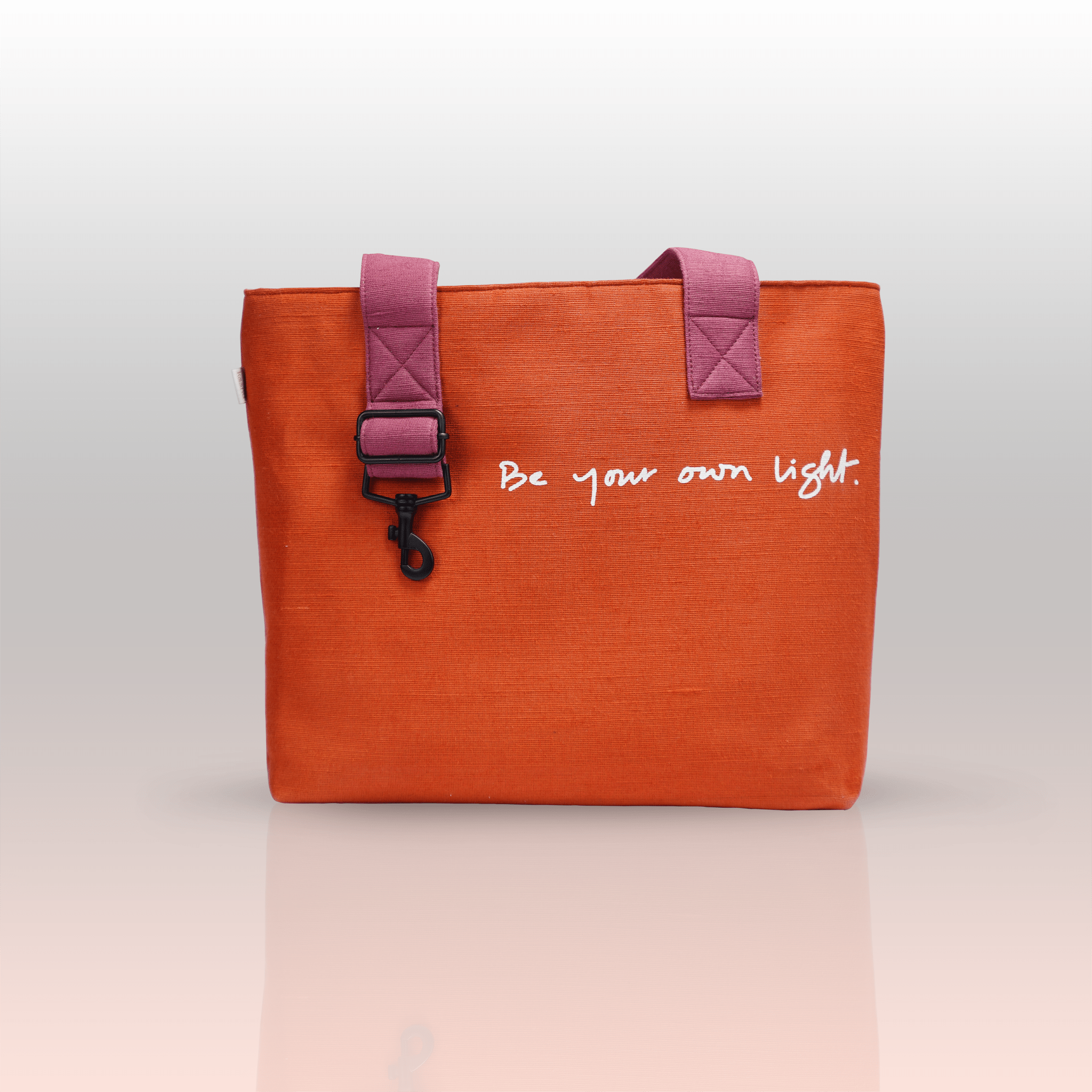 Blush Flame Messenger Bag - Kaahu
PDP label: FRONT