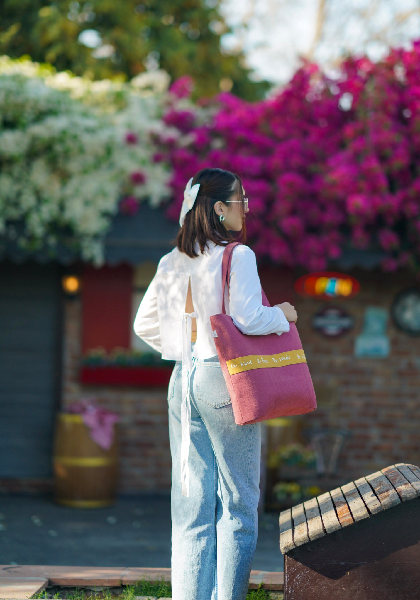 Purely Rose Tote - Kaahu
PDP label: SHOULDER CARRY