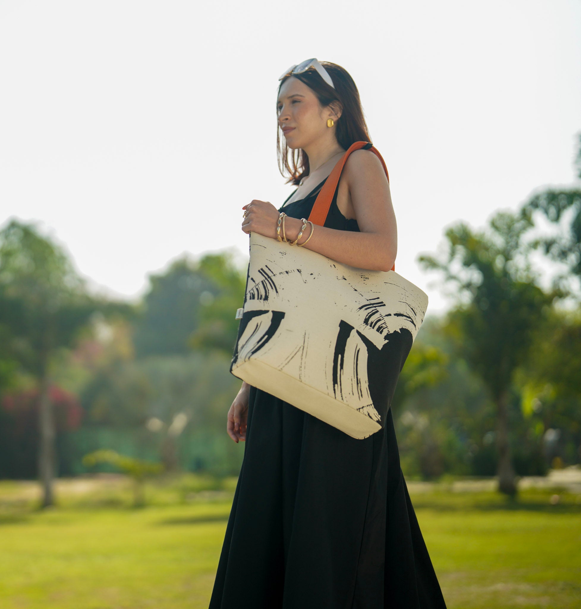 Orbit Tote - Kaahu
PDP label: SHOULDER CARRY