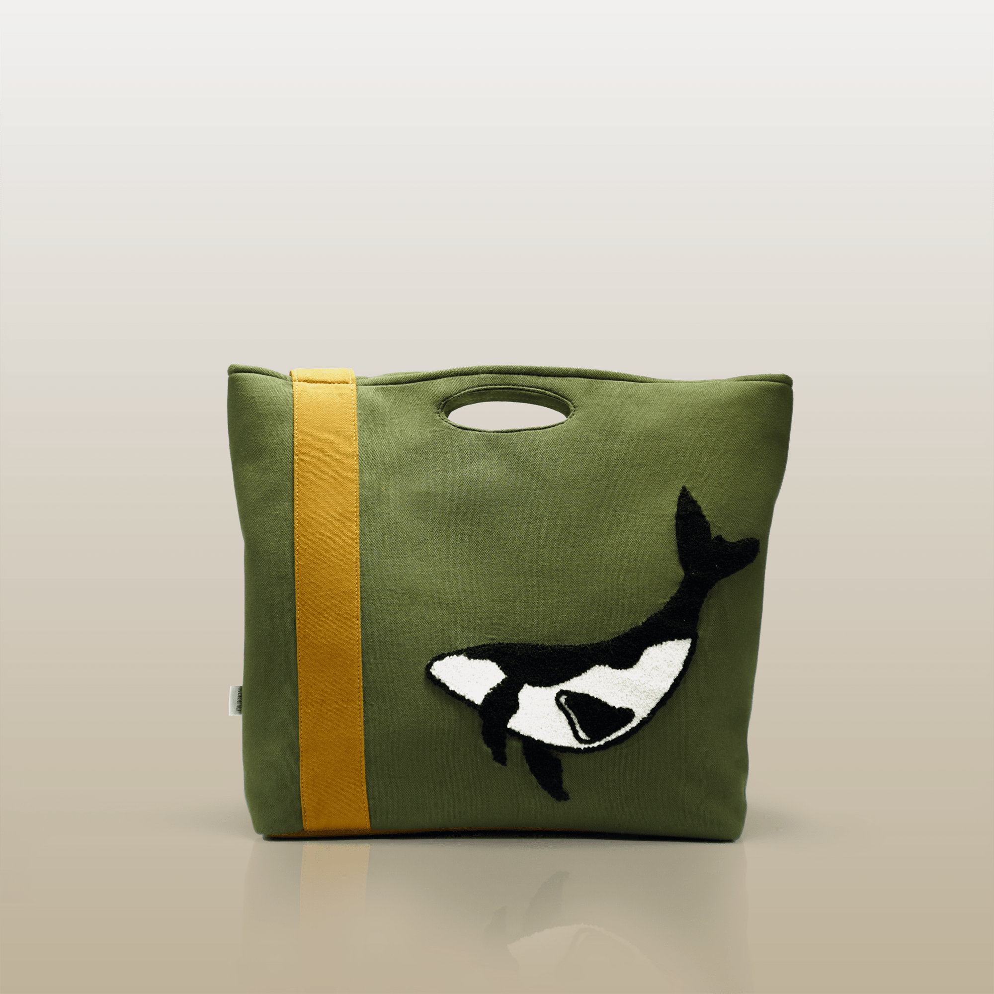 Silent Guardian Tote - Kaahu
PDP label: FRONT